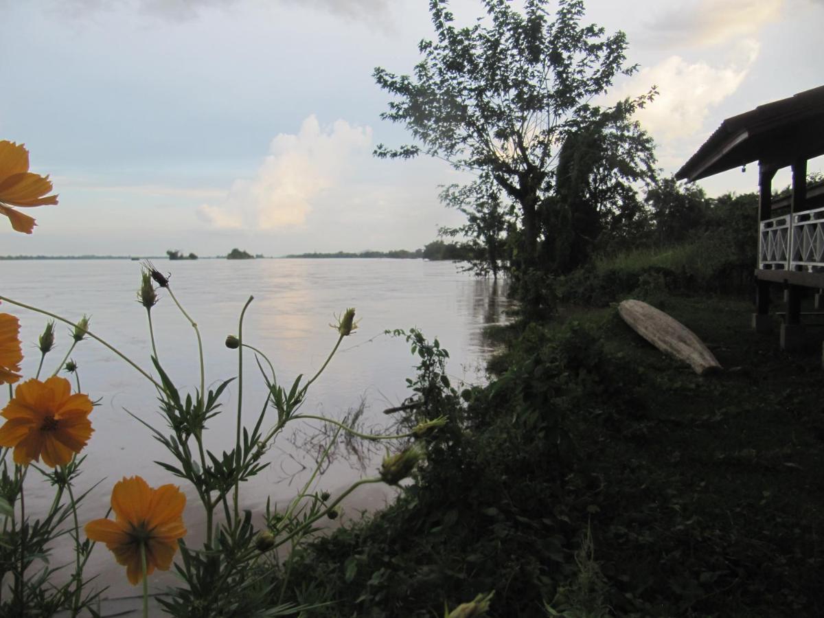 Don Som Riverside Guesthouse Exterior photo