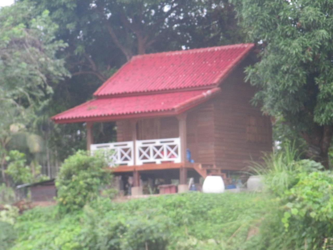 Don Som Riverside Guesthouse Exterior photo